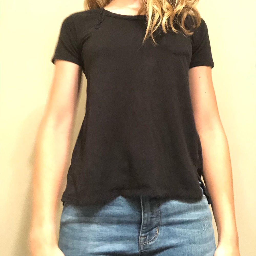 Black t- shirt